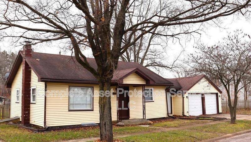 House for rent at 431 Fairmount Rd, Kingsford Heights, IN 46346
