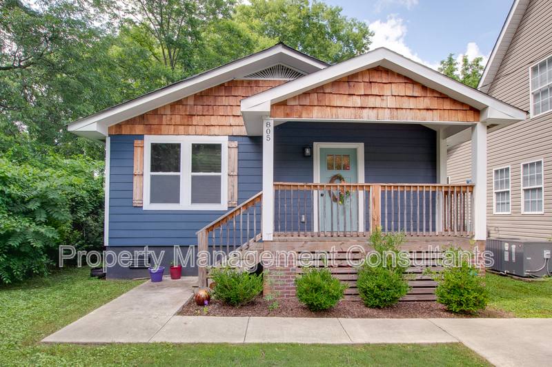 House for rent at 805 Rison Ave NE, Huntsville, AL 35801