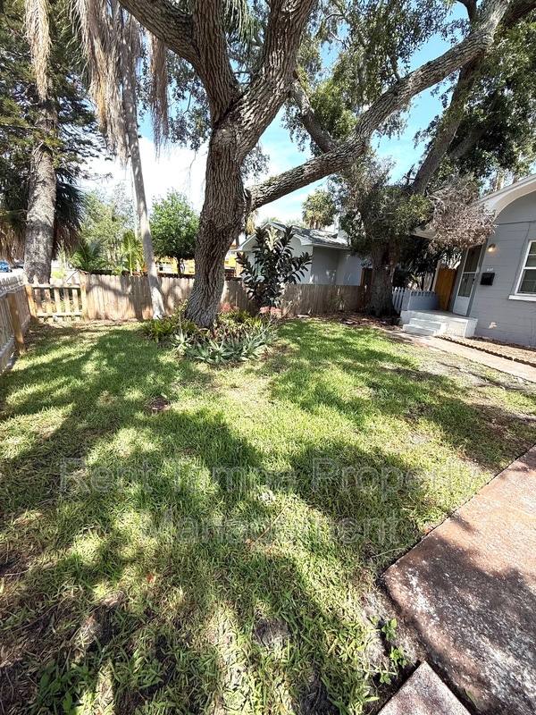 Apartment for rent at 610 - 612 17th Ave S, Saint Petersburg, FL 33701
