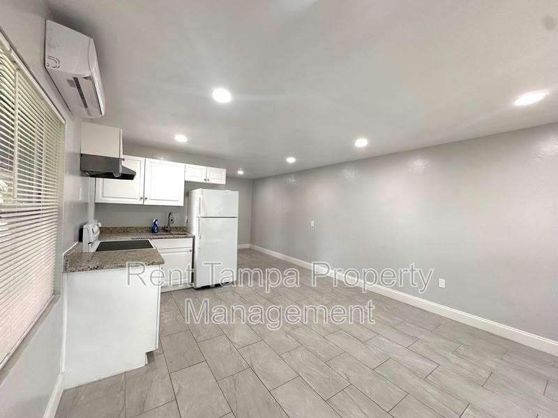 Apartment for rent at 610 - 612 17th Ave S, Saint Petersburg, FL 33701