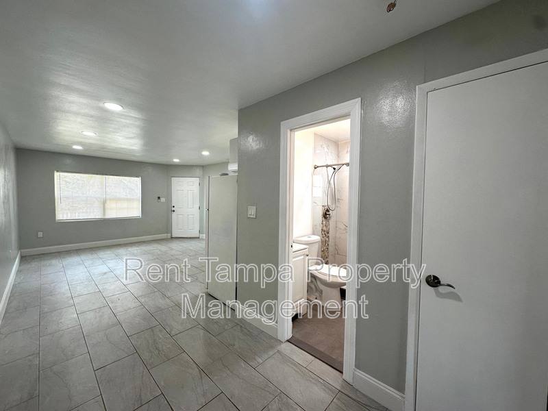 Apartment for rent at 610 - 612 17th Ave S, Saint Petersburg, FL 33701