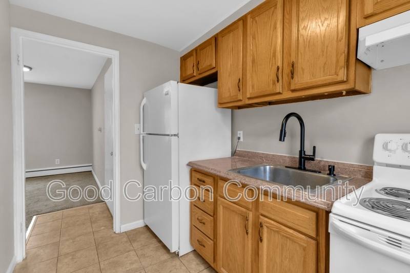Apartment for rent at 313 Beattie Ave #1, Lockport, NY 14094