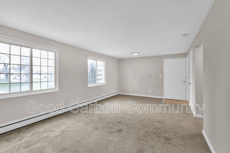 Apartment for rent at 313 Beattie Ave #1, Lockport, NY 14094