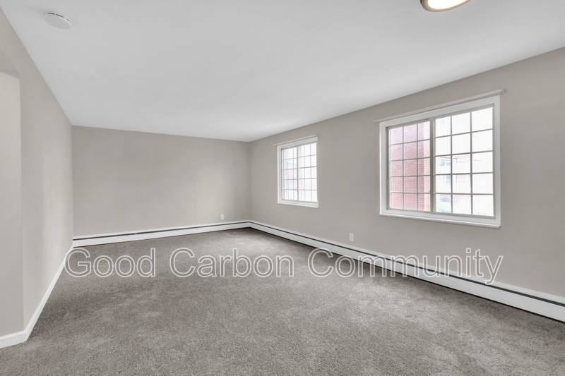 Apartment for rent at 313 Beattie Ave #1, Lockport, NY 14094