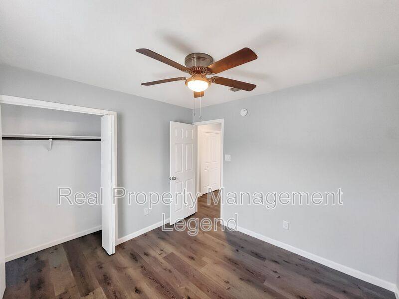 House for rent at 109 N Heights Dr, Crowley, TX 76036