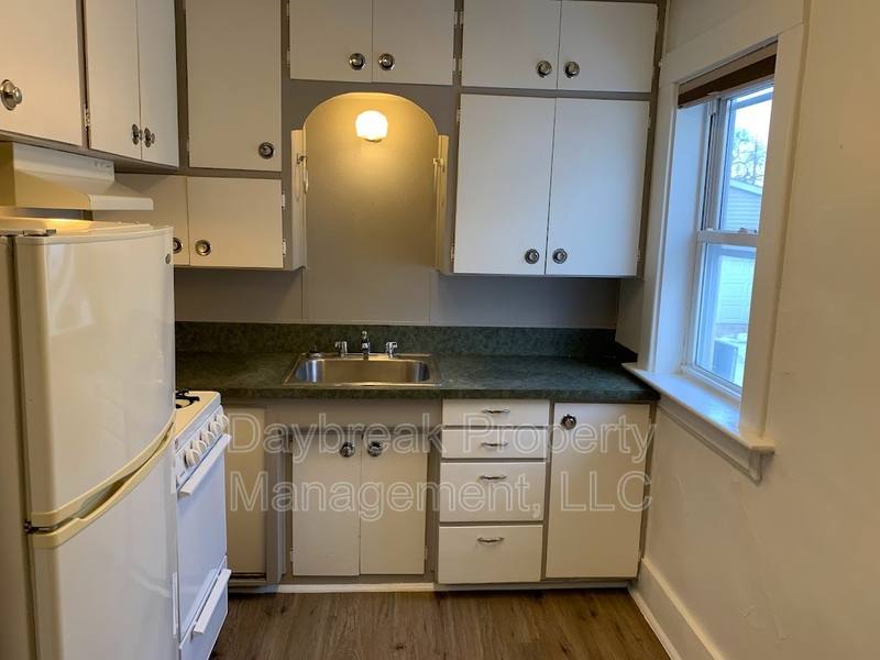 Apartment for rent at 1121 2nd Ave S #1, Fargo, ND 58103