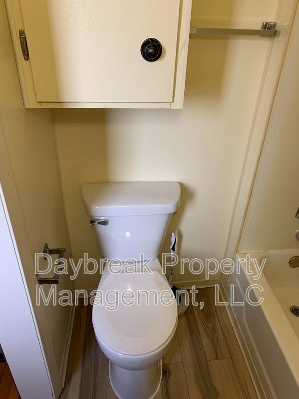 Apartment for rent at 1121 2nd Ave S #1, Fargo, ND 58103