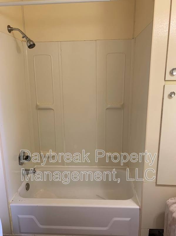 Apartment for rent at 1121 2nd Ave S #1, Fargo, ND 58103