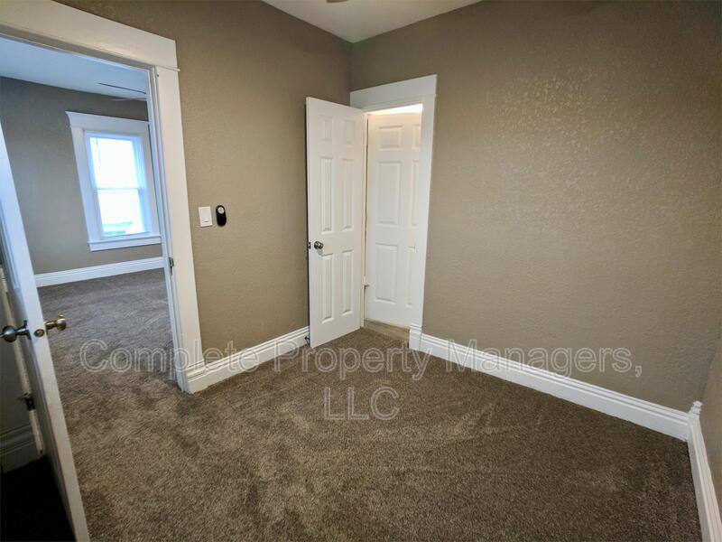 Apartment for rent at 221 E Main St #2, Albert Lea, MN 56007