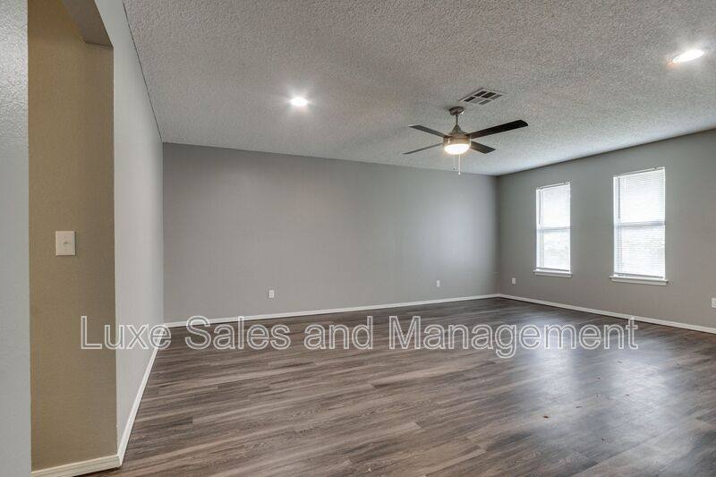 House for rent at 3916 SE 46th St, Oklahoma City, OK 73135