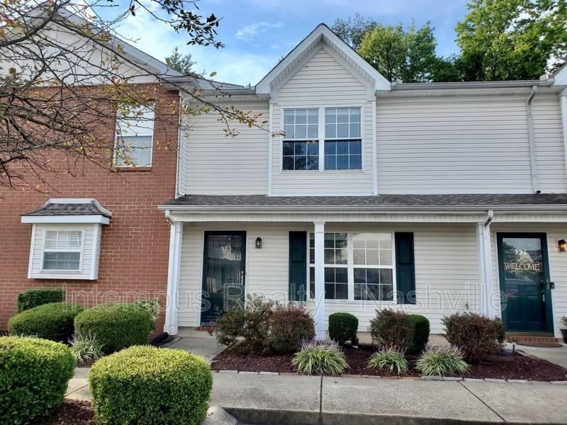 Townhouse for rent at 325 Shoshone Place, Murfreesboro, TN 37128