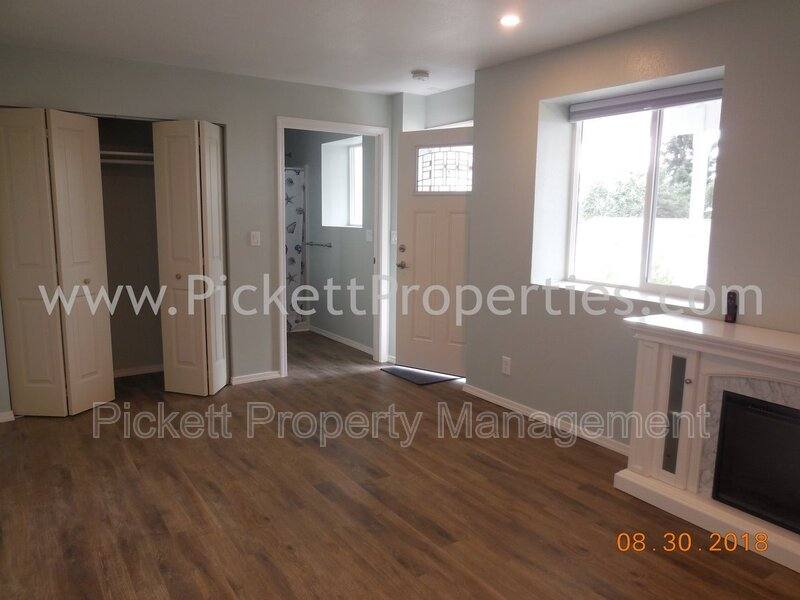 Apartment for rent at 307 E 30th St, Bremerton, WA 98310