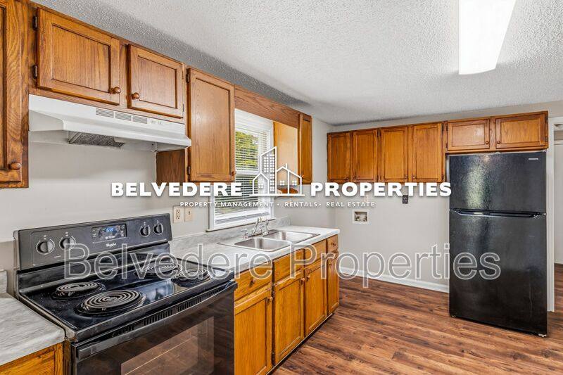 House for rent at 112 S Raleigh St, Greensboro, NC 27401