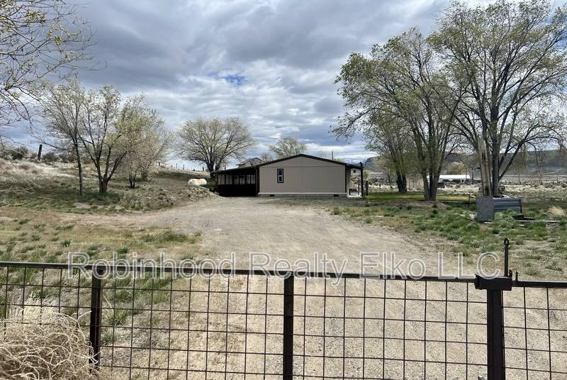 House for rent at 5296 Comanche Ave, Elko, NV 89801