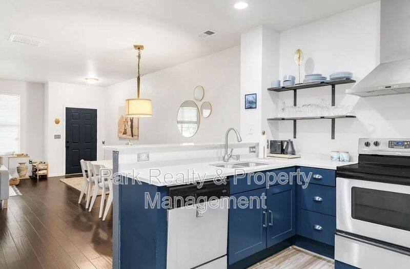 Townhouse for rent at 571 S Mobile Place, Aurora, CO 80017