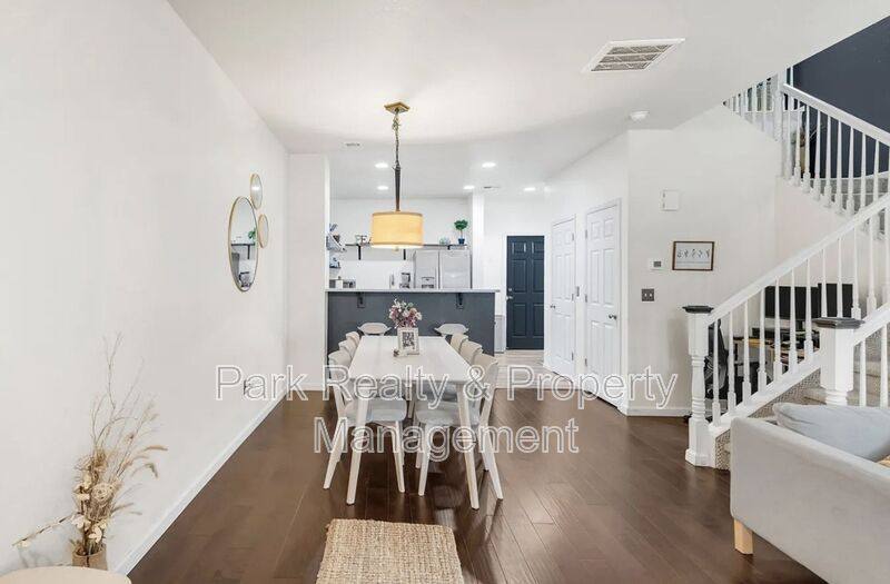 Townhouse for rent at 571 S Mobile Place, Aurora, CO 80017
