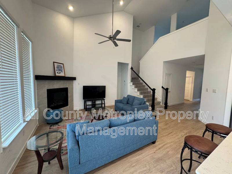House for rent at 229 Invermore Dr, Little Elm, TX 75068