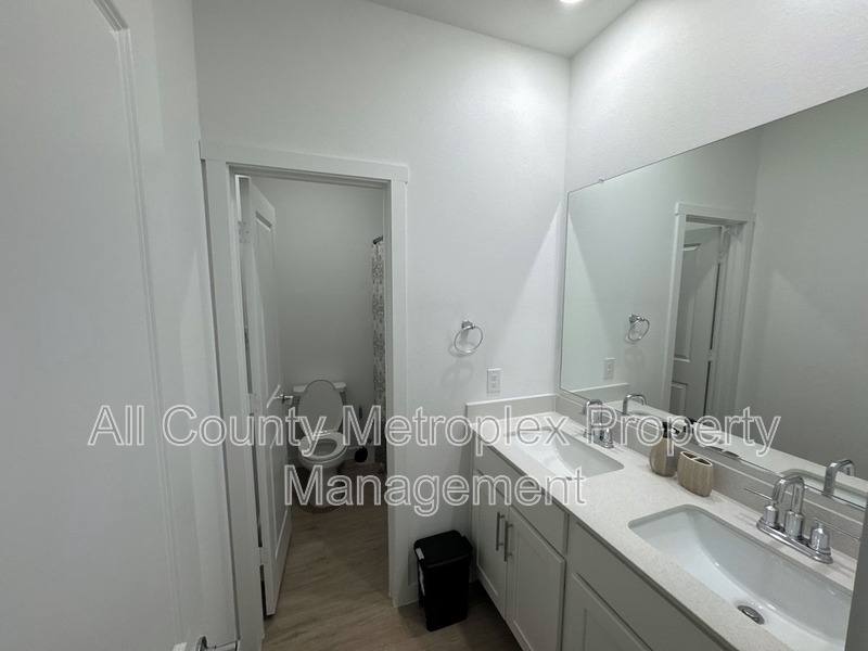 House for rent at 229 Invermore Dr, Little Elm, TX 75068