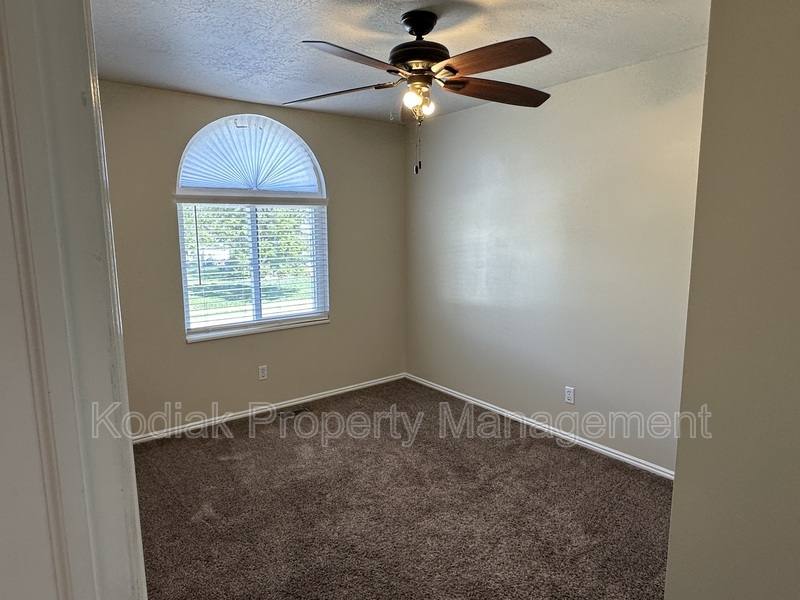 House for rent at 1941 Jenny Lane, Clearfield, UT 84015