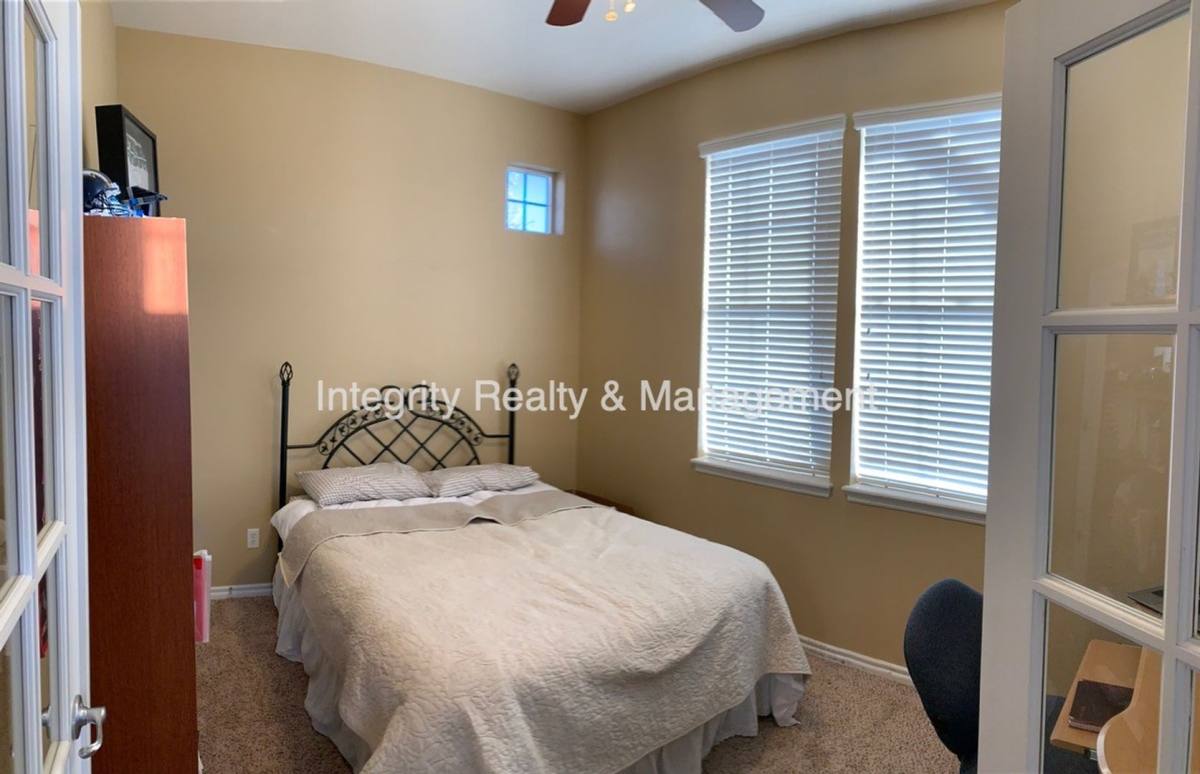 House for rent at 3025 Redhaven Way, Littleton, CO 80126