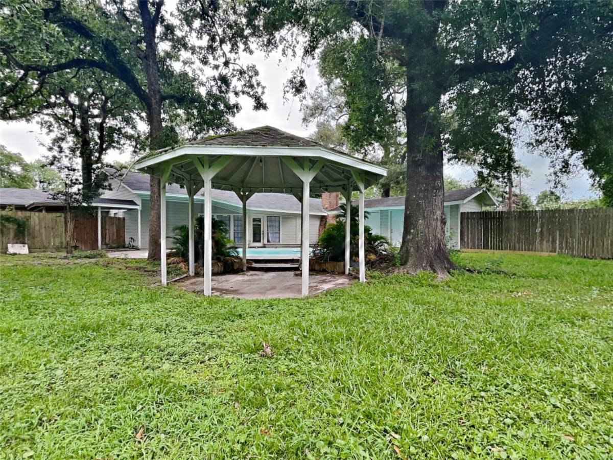 Apartment for rent at 10648 Fussel Rd #10648A, Conroe, TX 77385