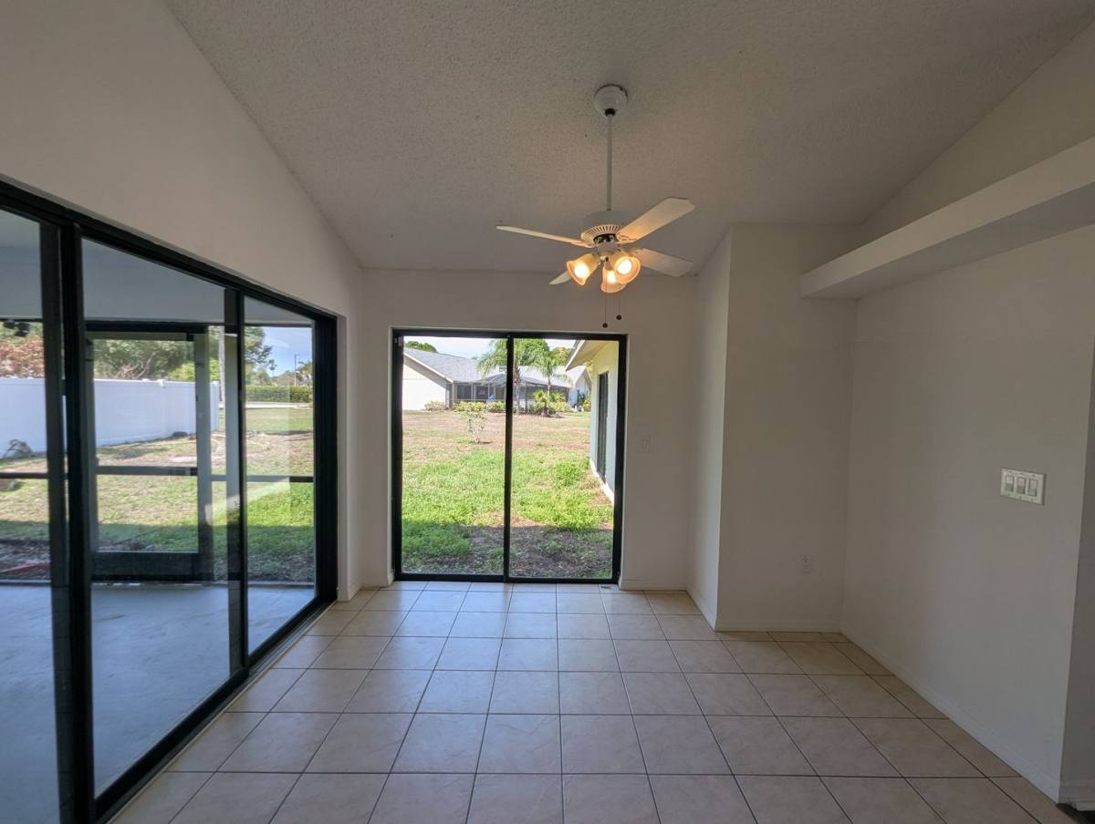 House for rent at 11322 Torrey Pines Dr, Riverview, FL 33579
