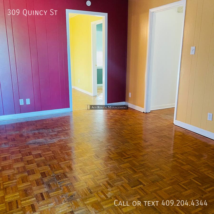 House for rent at 309 Quincy St, Orange, TX 77630