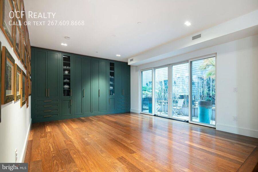 Townhouse for rent at 815 S 20th St, Philadelphia, PA 19146