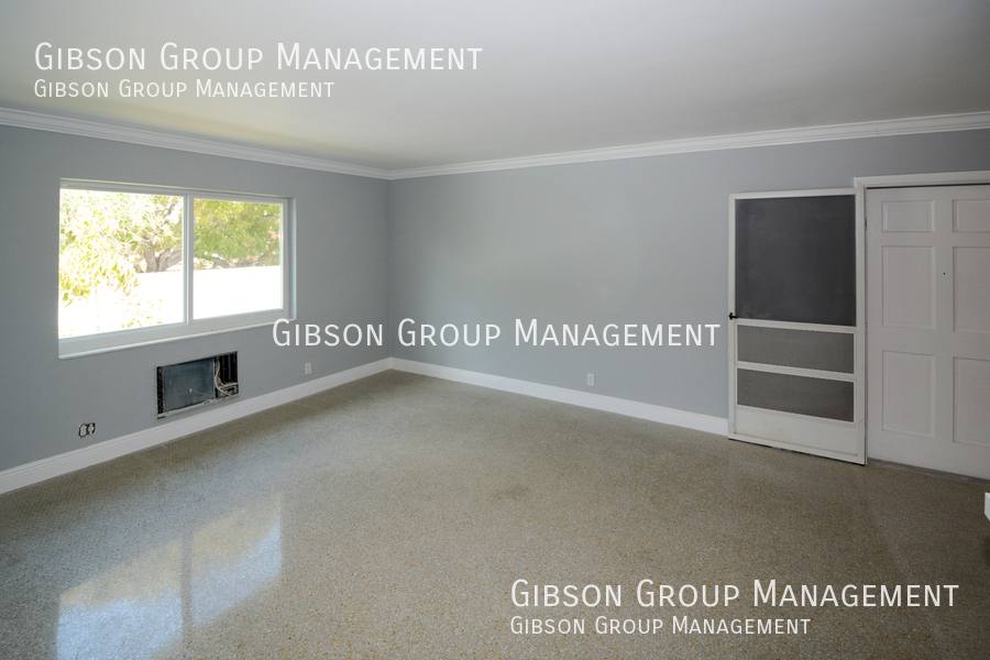Apartment for rent at 806 NE 16th Place #6, Fort Lauderdale, FL 33304