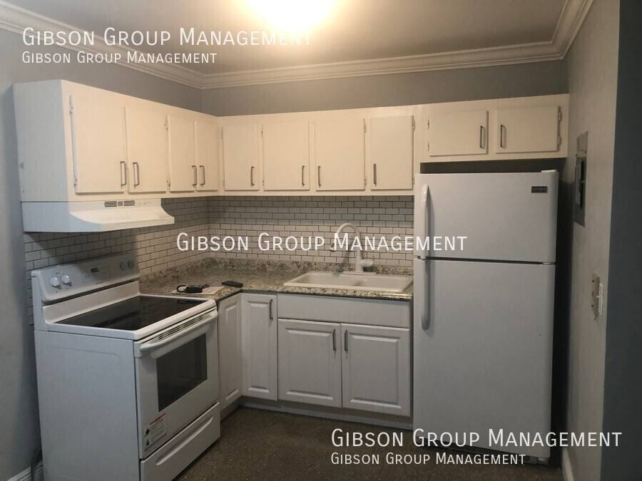 Apartment for rent at 806 NE 16th Place #6, Fort Lauderdale, FL 33304