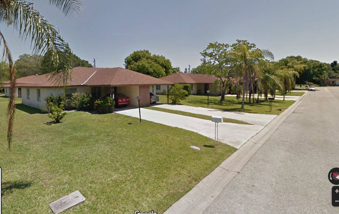 Apartment for rent at 1410 21st Ave E, Bradenton, FL 34208