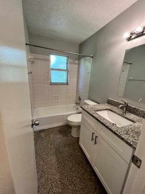 Apartment for rent at 1410 21st Ave E, Bradenton, FL 34208