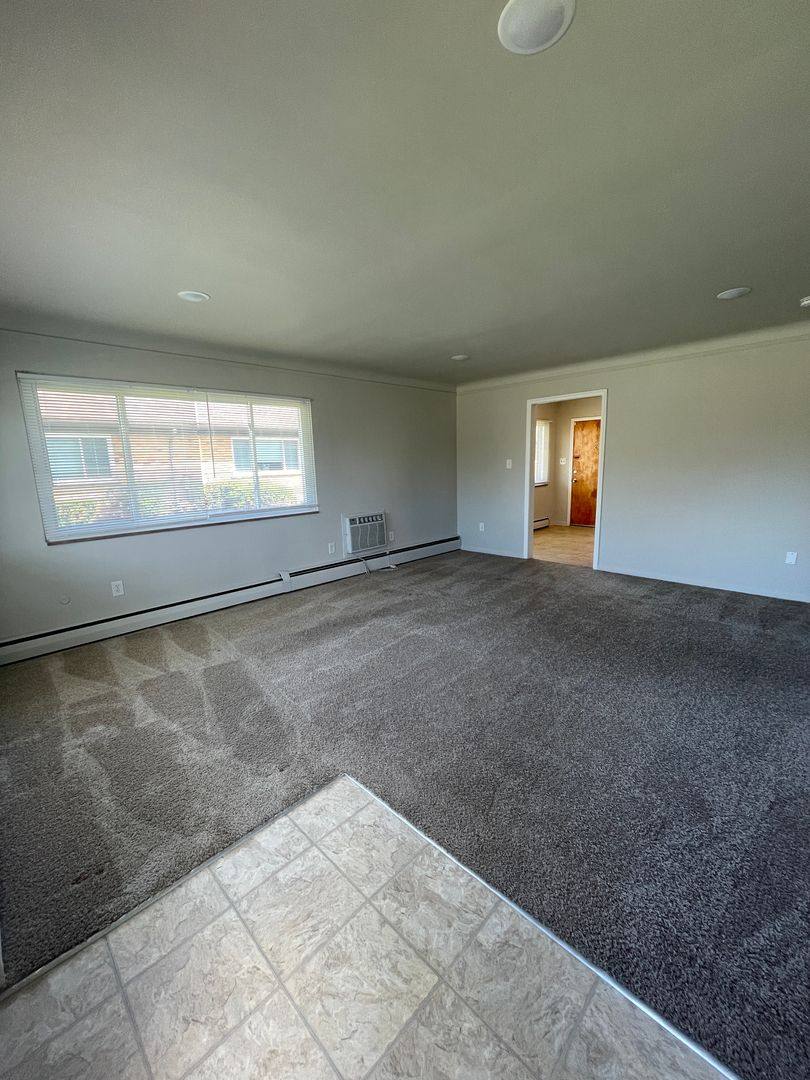 Apartment for rent at 3830 Devon Rd #1, Royal Oak, MI 48073