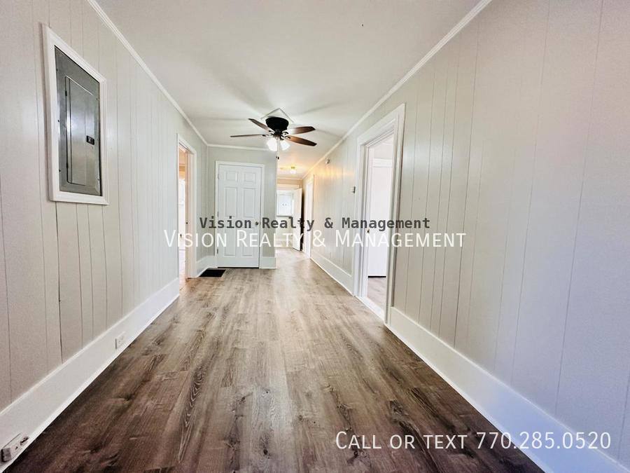 House for rent at 31 Reynolds St, Newnan, GA 30263