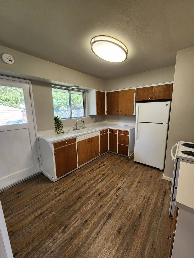 Apartment for rent at 1580-1584 SW Thomsen Ave, Chehalis, WA 98532