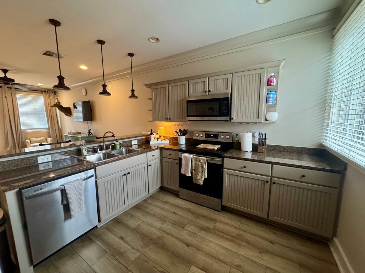 Townhouse for rent at 650 Dekalb St #2218, Auburn, AL 36830
