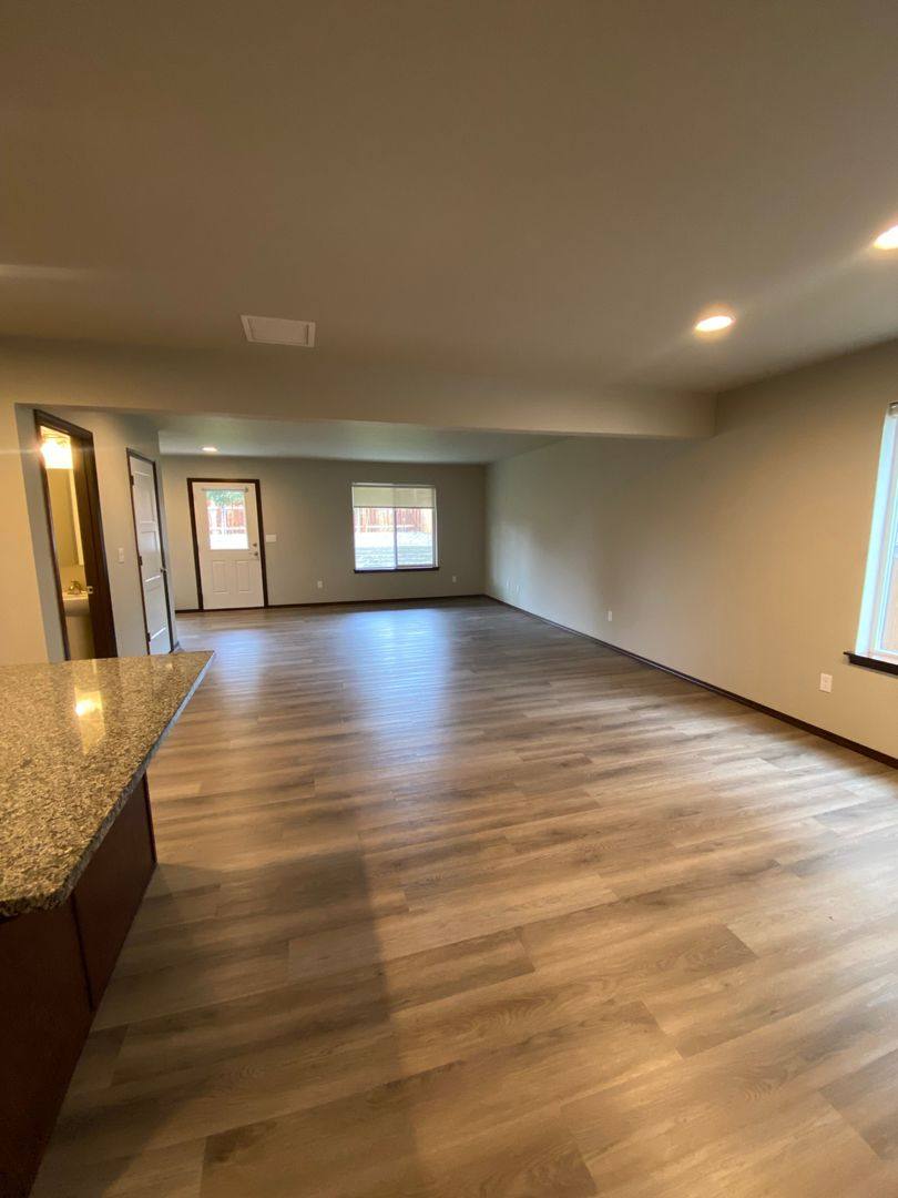 Townhouse for rent at 430 S Kansas Loop, East Wenatchee, WA 98802