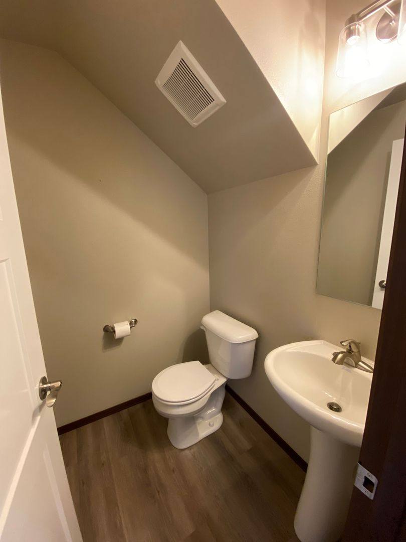 Townhouse for rent at 430 S Kansas Loop, East Wenatchee, WA 98802