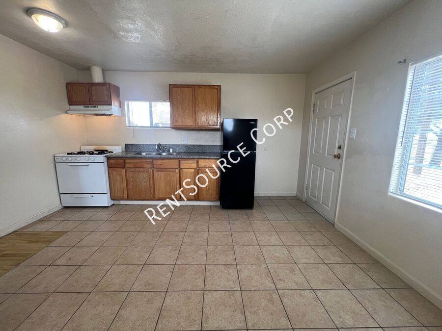 House for rent at 2542 W Main St #C, Barstow, CA 92311