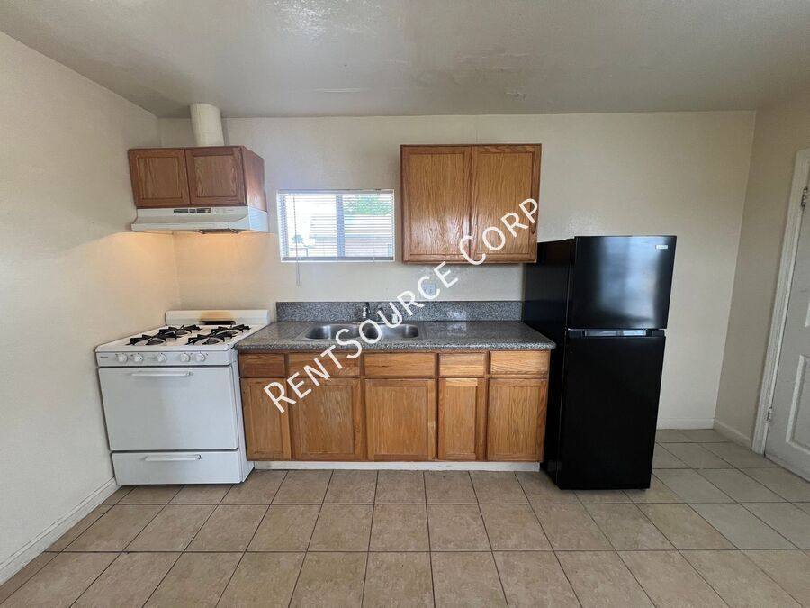 House for rent at 2542 W Main St #C, Barstow, CA 92311