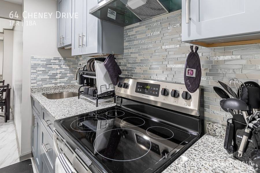 Apartment for rent at 64 Cheney Dr, Storrs Mansfield, CT 06268