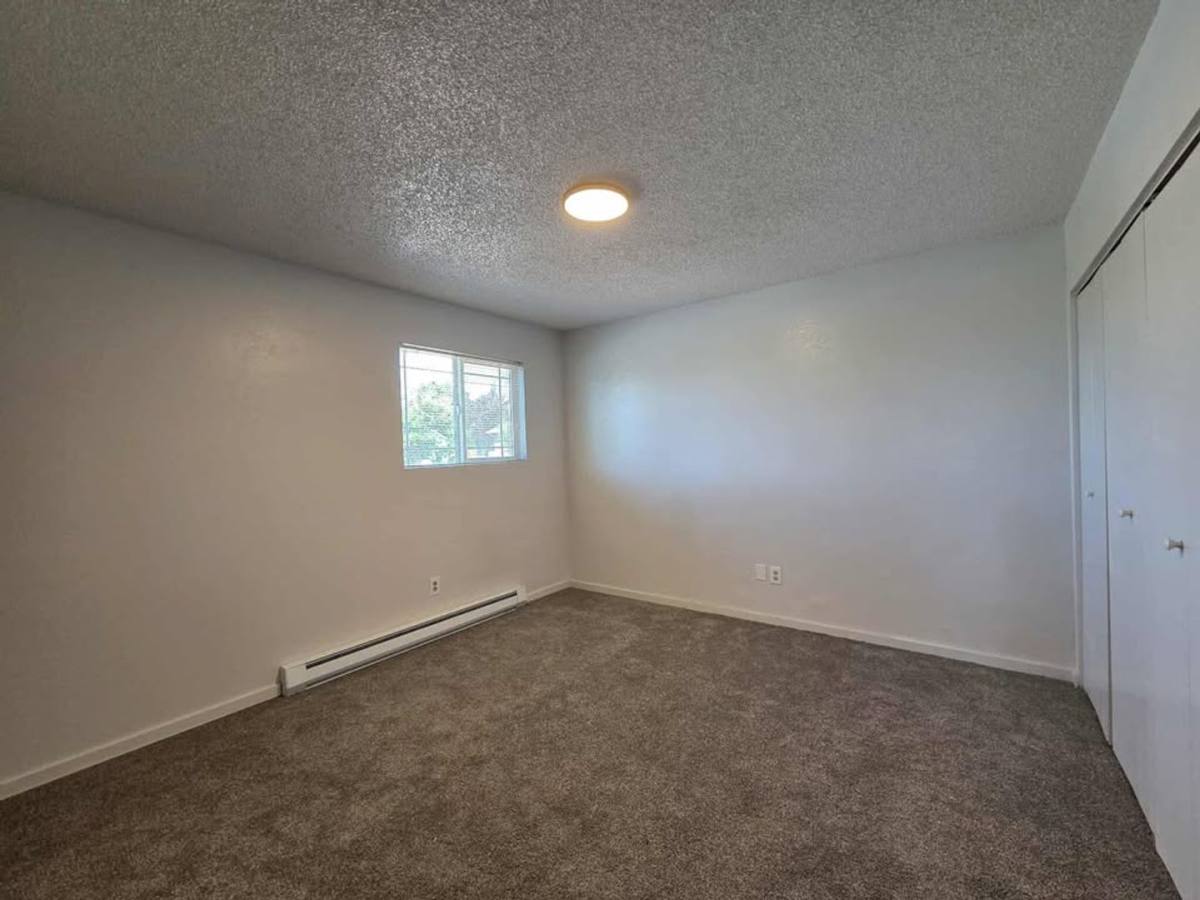 Apartment for rent at 939 N Baker Ave, East Wenatchee, WA 98802