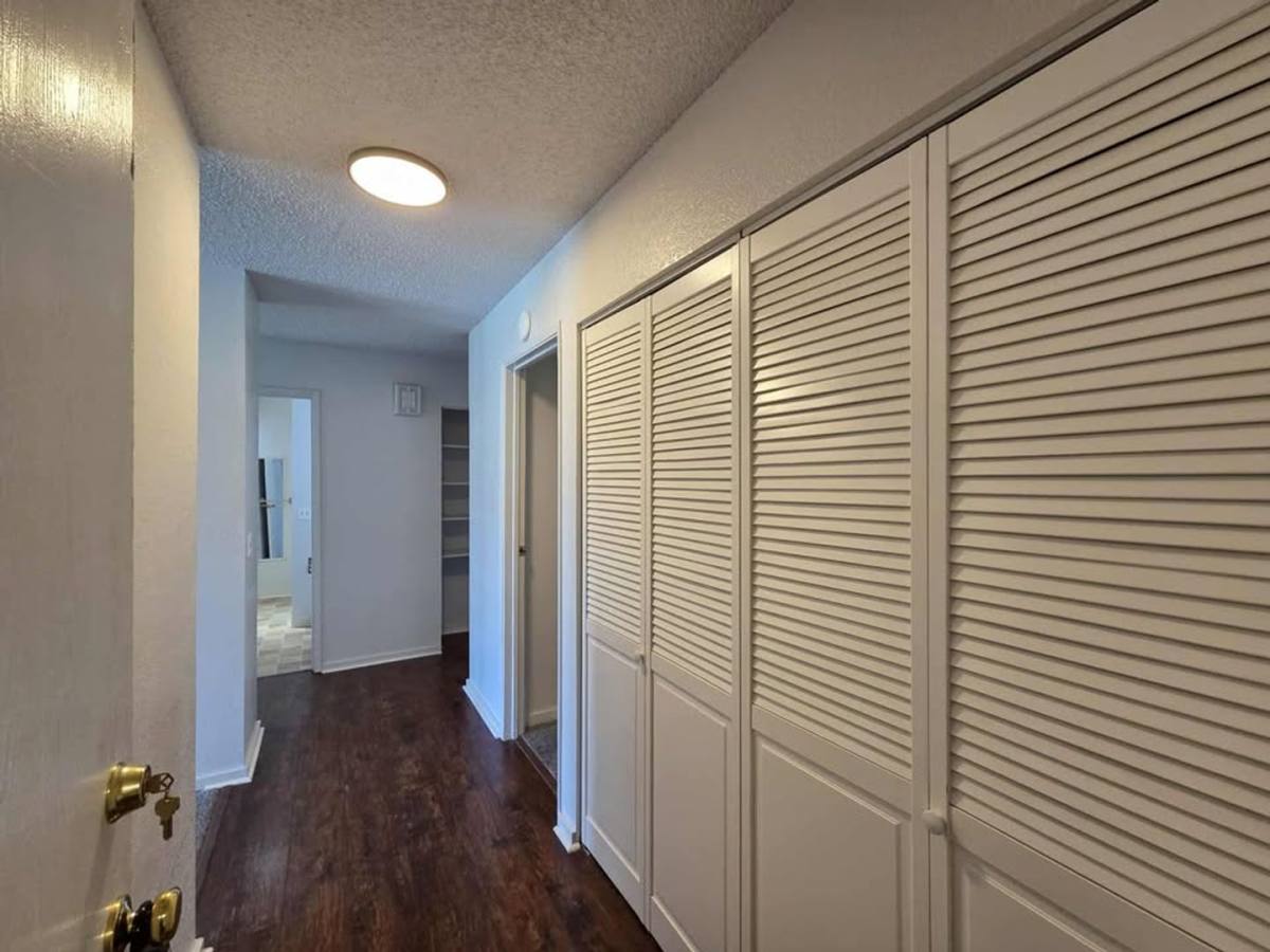 Apartment for rent at 939 N Baker Ave, East Wenatchee, WA 98802