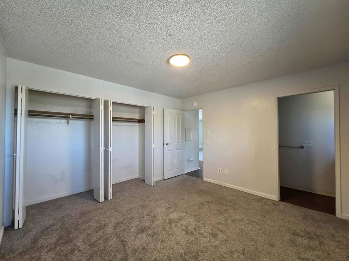 Apartment for rent at 939 N Baker Ave, East Wenatchee, WA 98802