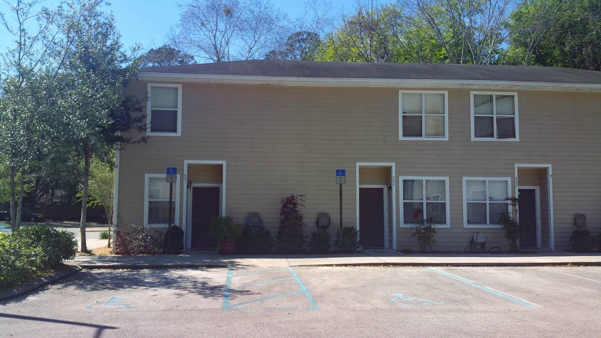 Condo for rent at 1710 NW 7th St, Gainesville, FL 32609
