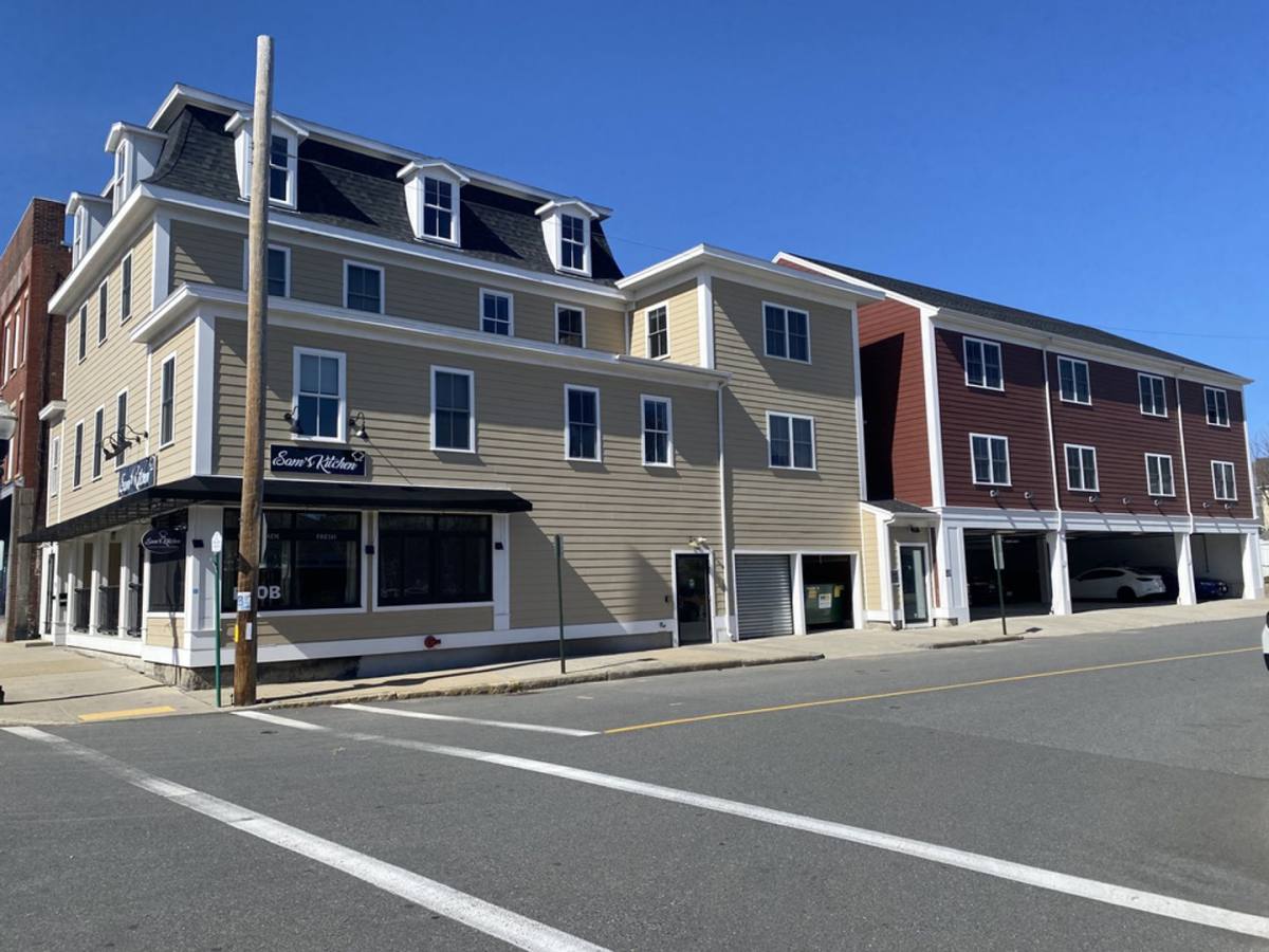 Apartment for rent at 307 Main St, Woburn, MA 01801