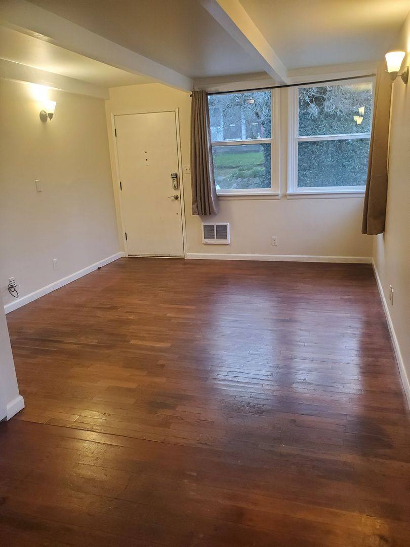 Apartment for rent at 6416 58th Ave NE, Seattle, WA 98115