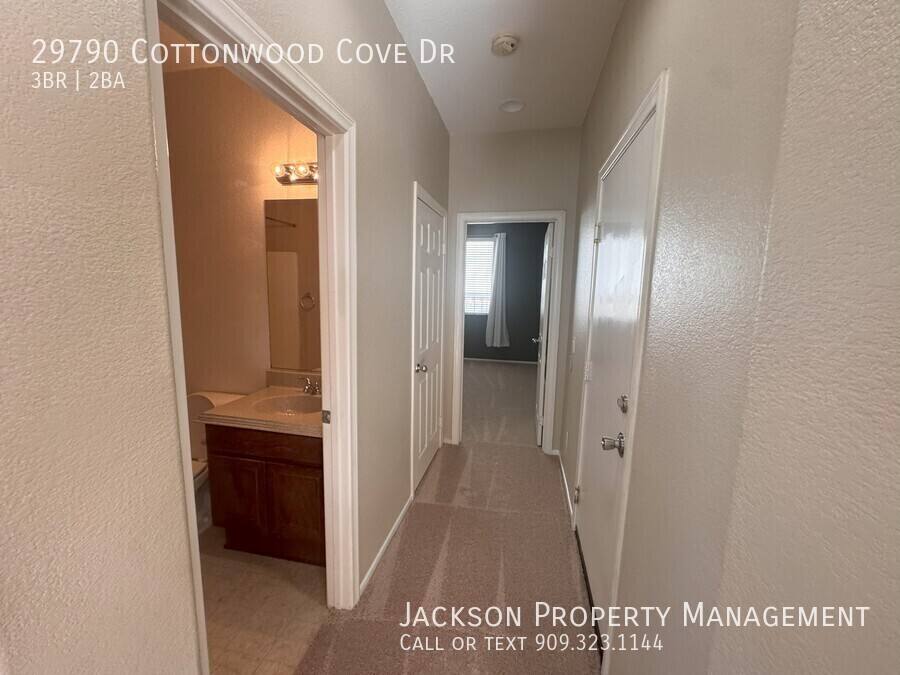 House for rent at 29790 Cottonwood Cove Dr, Menifee, CA 92584