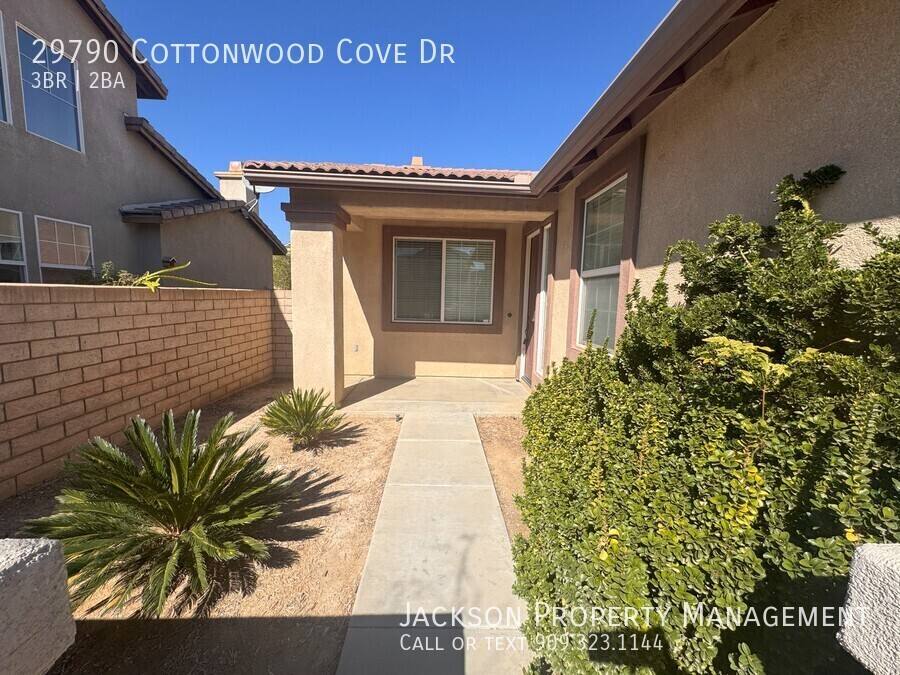 House for rent at 29790 Cottonwood Cove Dr, Menifee, CA 92584