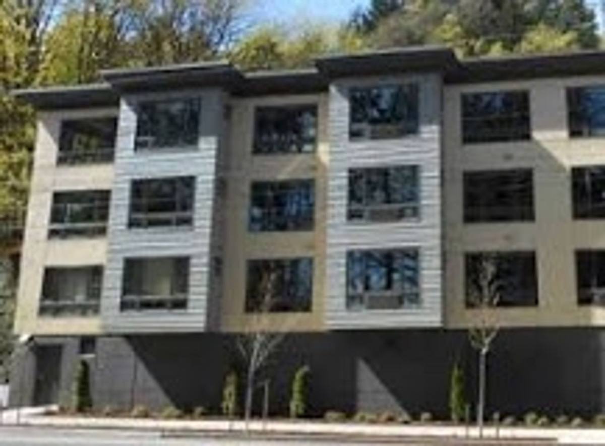 Apartment for rent at 2926 SW 4th Ave, Portland, OR 97201
